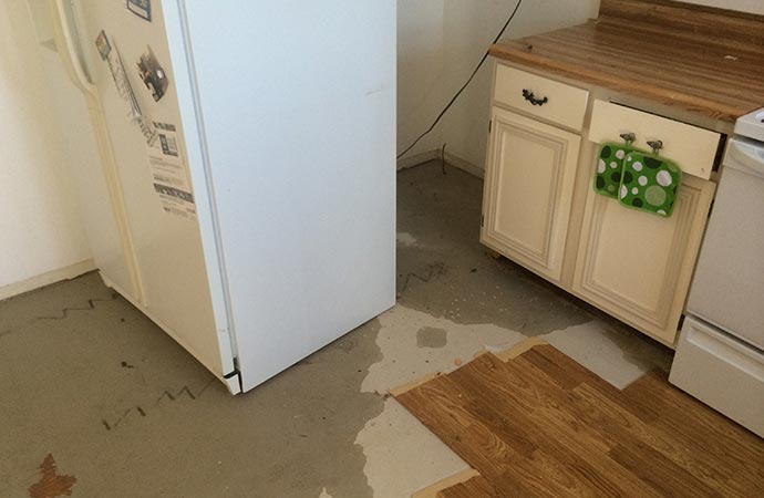 Appliance leak water damage restoration service