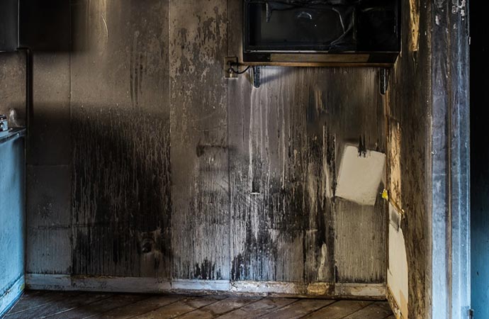 Kitchen fire smoke odor removal
